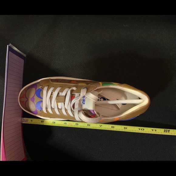 New in Box COACH Clip Low Top Sneaker in Rainbow - Picture 4 of 4